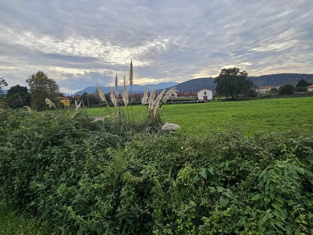 Grond te koop in Torrelavega - € 680.000 (Ref: 9119324)