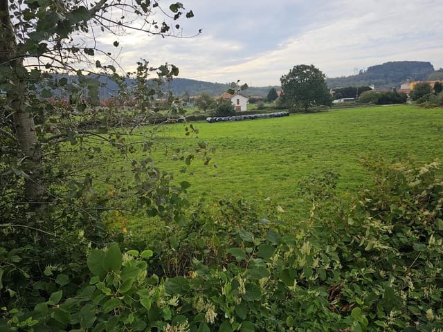 Grond te koop in Torrelavega - € 680.000 (Ref: 9119324)