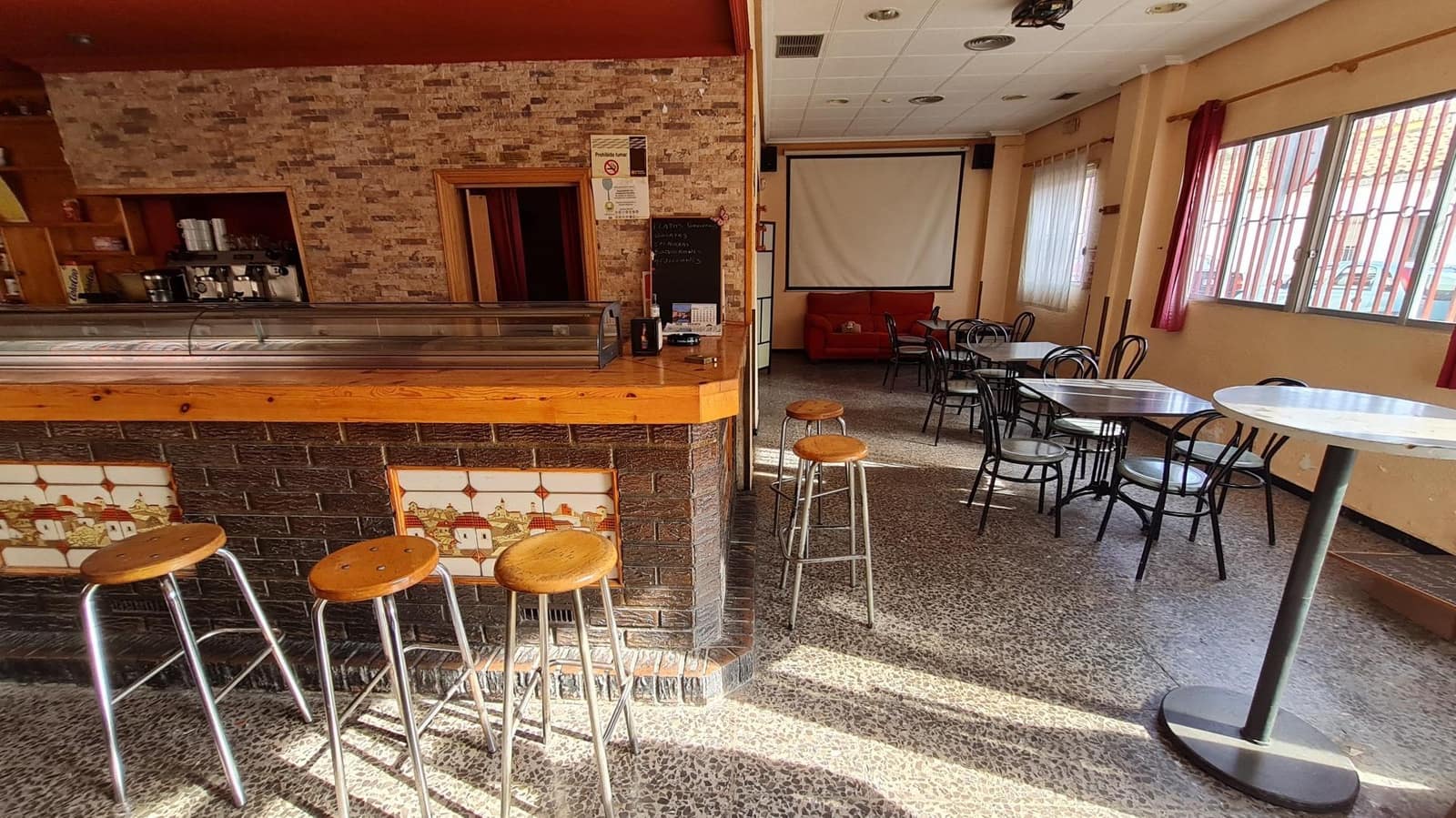 3 soveværelse Lejlighed til salg i Zaragoza by - € 120.000 (Ref: 9119331)