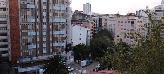 5 soveværelse Lejlighed til salg i A Coruña by - € 680.000 (Ref: 9119337)