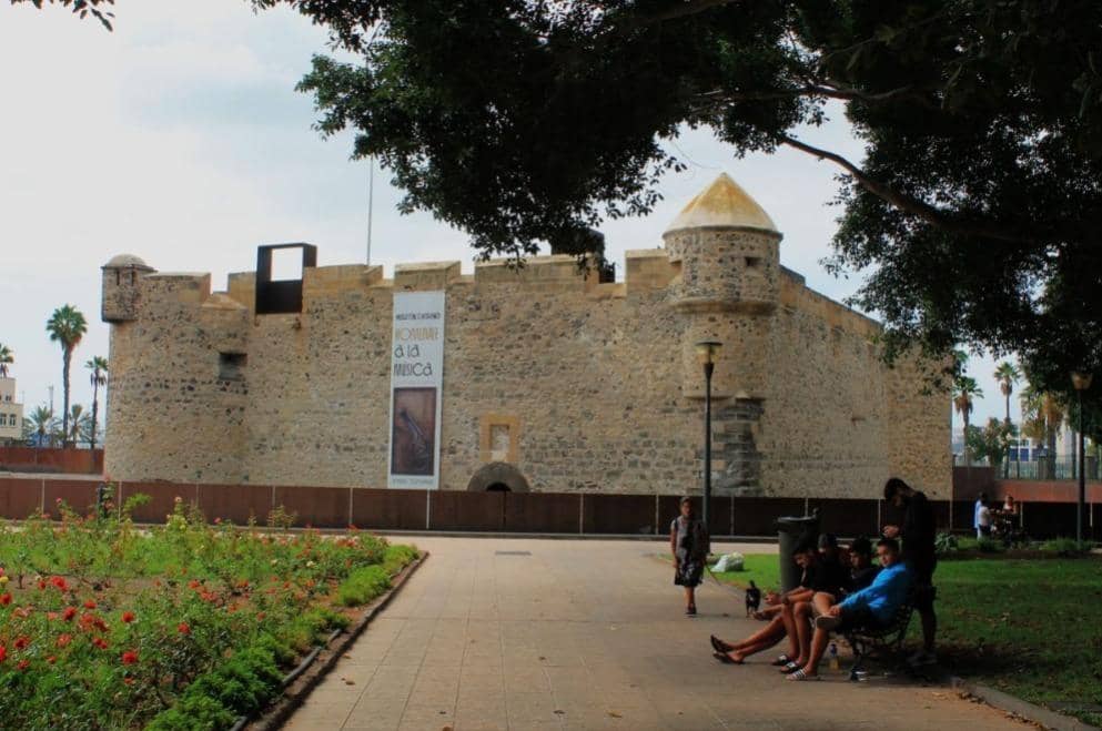 Commercial for rent in Las Palmas de Gran Canaria - € 1,300 (Ref: 9119340)