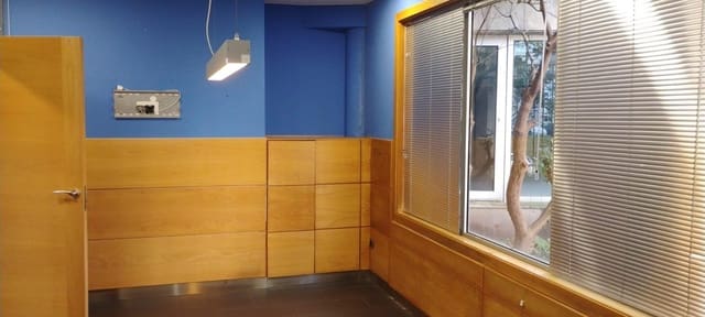 Commercial for sale in A Coruña city - € 525,000 (Ref: 9119341)