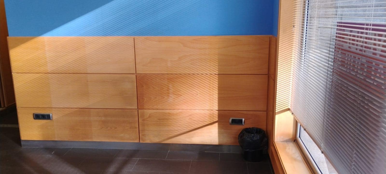 Erhverv til salg i A Coruna by - € 525.000 (Ref: 9119341)