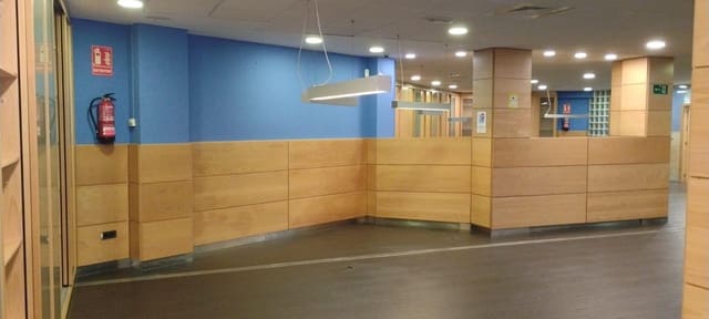 Commerciale in vendita in A Coruña città - 525.000 € (Rif: 9119341)