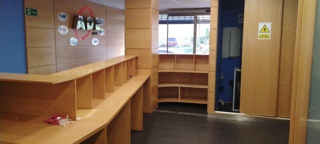 Commercial for sale in A Coruña city - € 525,000 (Ref: 9119341)