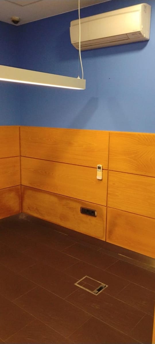 Erhverv til salg i A Coruna by - € 525.000 (Ref: 9119341)