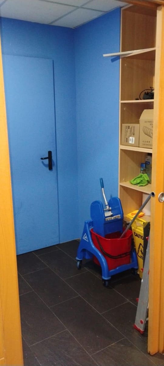 Erhverv til salg i A Coruna by - € 525.000 (Ref: 9119341)