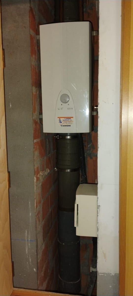 Erhverv til salg i A Coruna by - € 525.000 (Ref: 9119341)