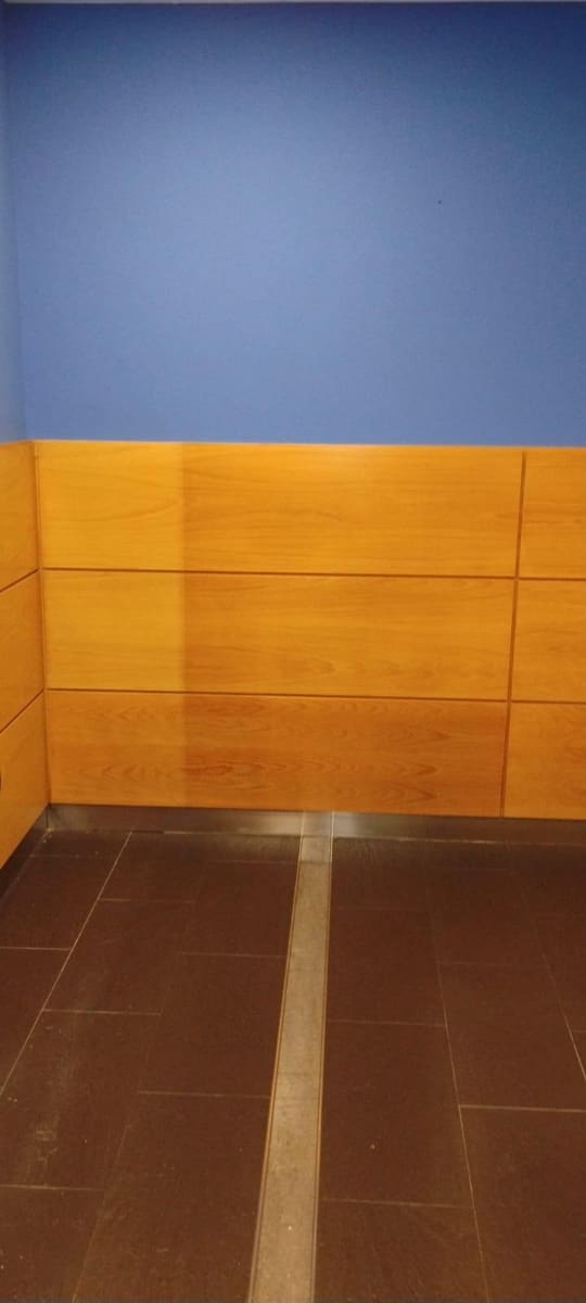 Erhverv til salg i A Coruna by - € 525.000 (Ref: 9119341)