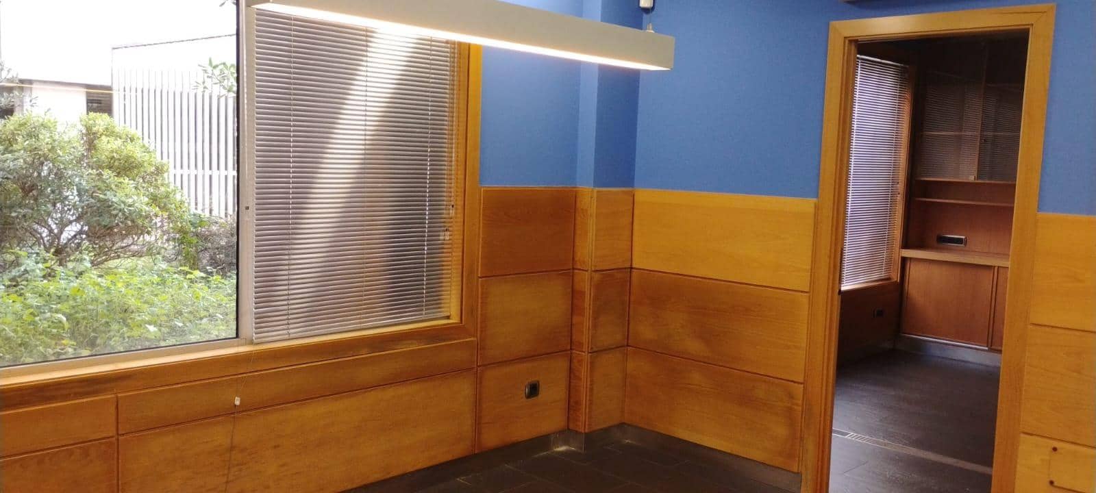 Erhverv til salg i A Coruna by - € 525.000 (Ref: 9119341)