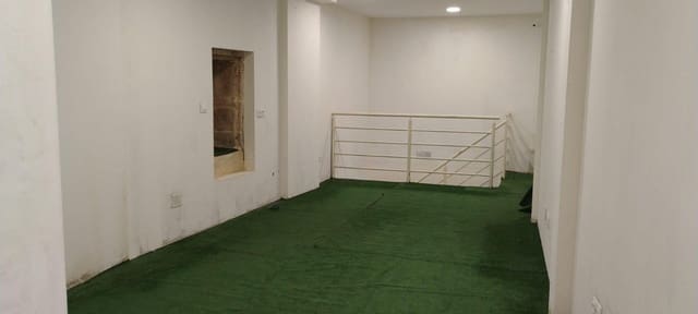 Kommersiell att hyra i A Coruña stad - 1 150 € (Ref: 9119343)