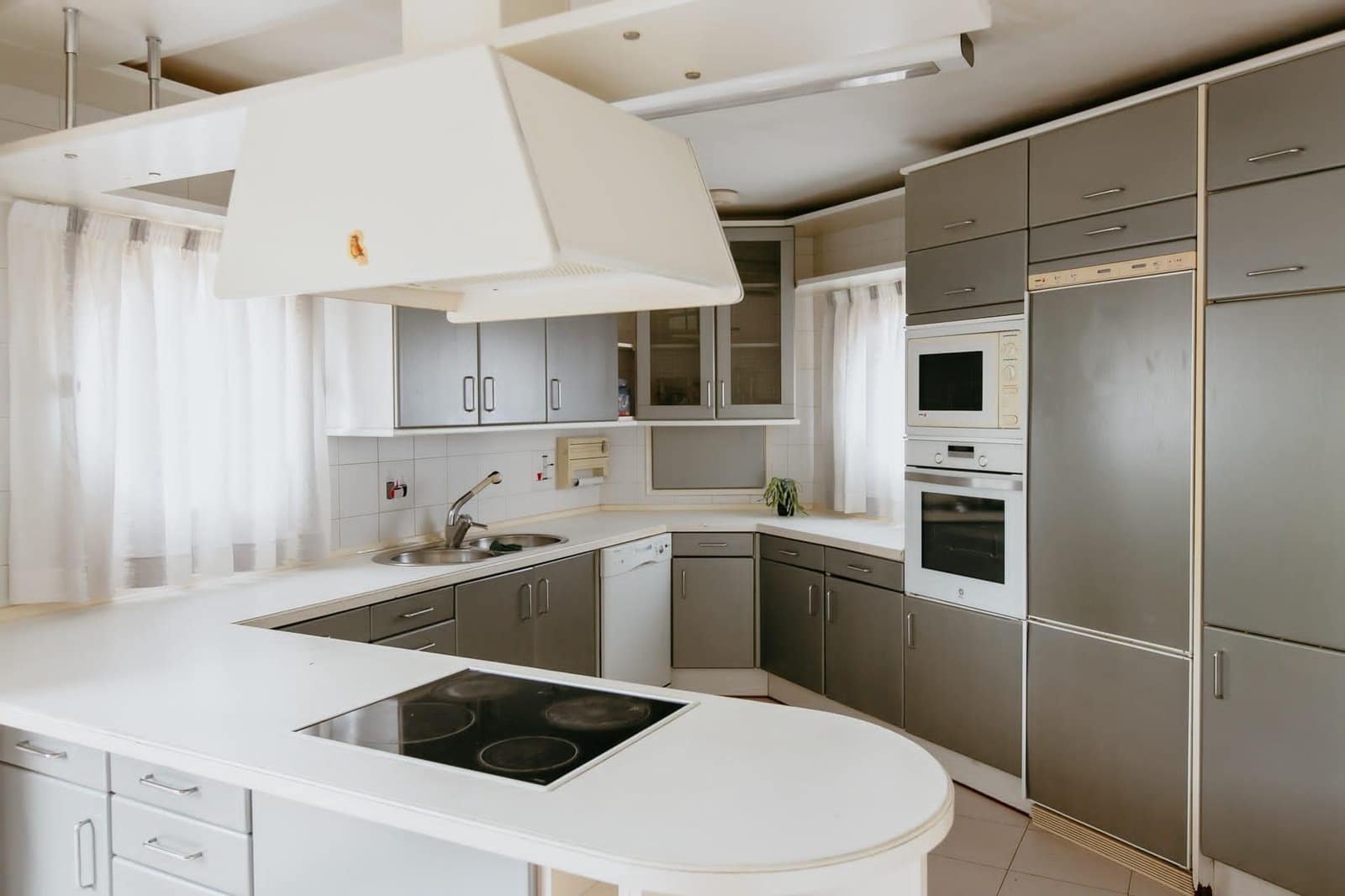 Rivitalo myytävänä paikassa Huesca kaupunki mukana 
autotalli - 650 000 € (Ref: 9119344)