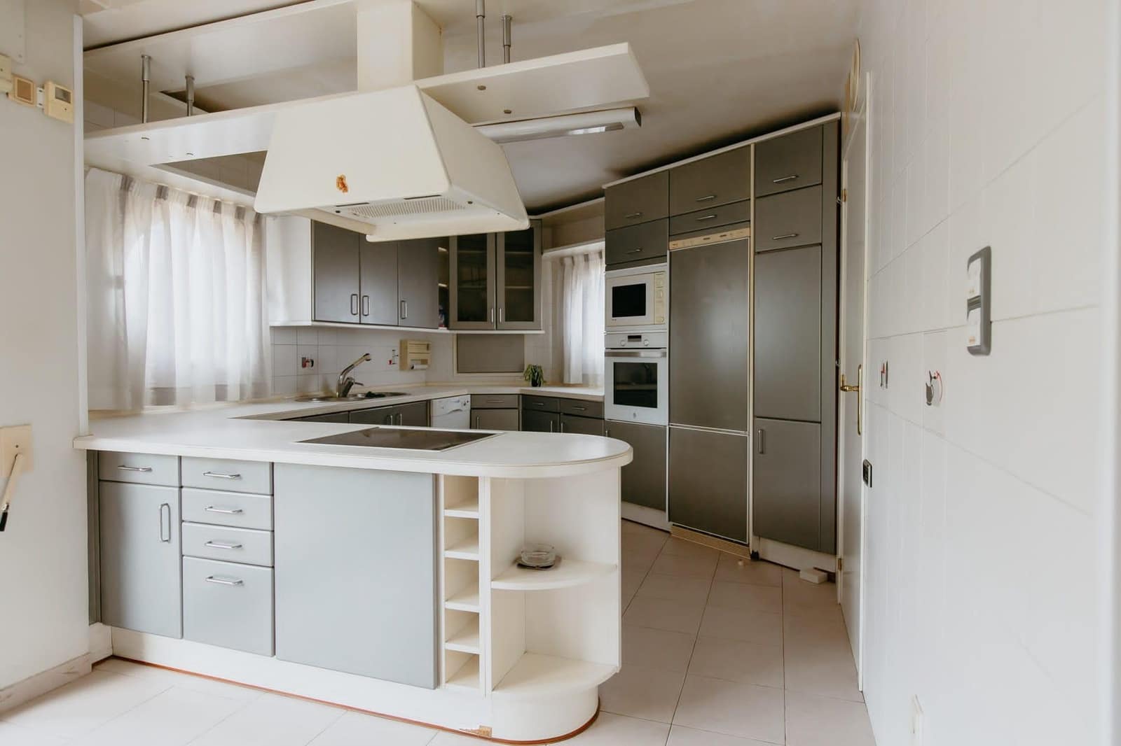 Rivitalo myytävänä paikassa Huesca kaupunki mukana 
autotalli - 650 000 € (Ref: 9119344)