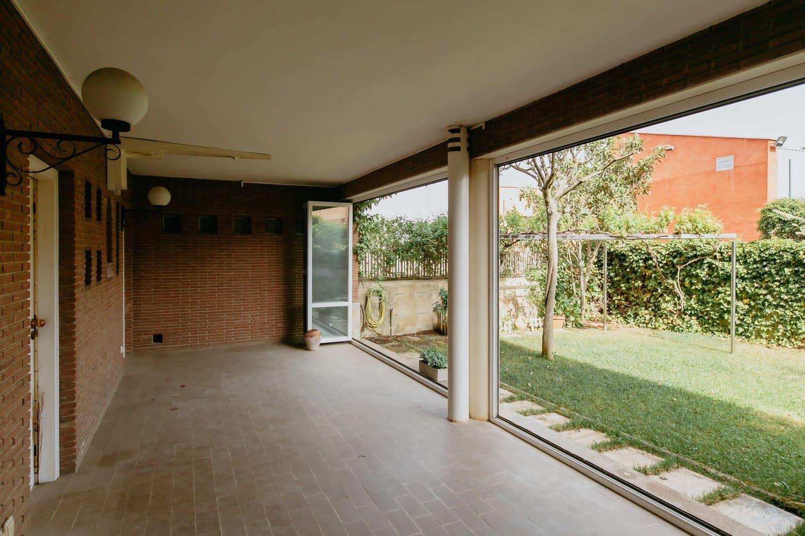 Rivitalo myytävänä paikassa Huesca kaupunki mukana 
autotalli - 650 000 € (Ref: 9119344)