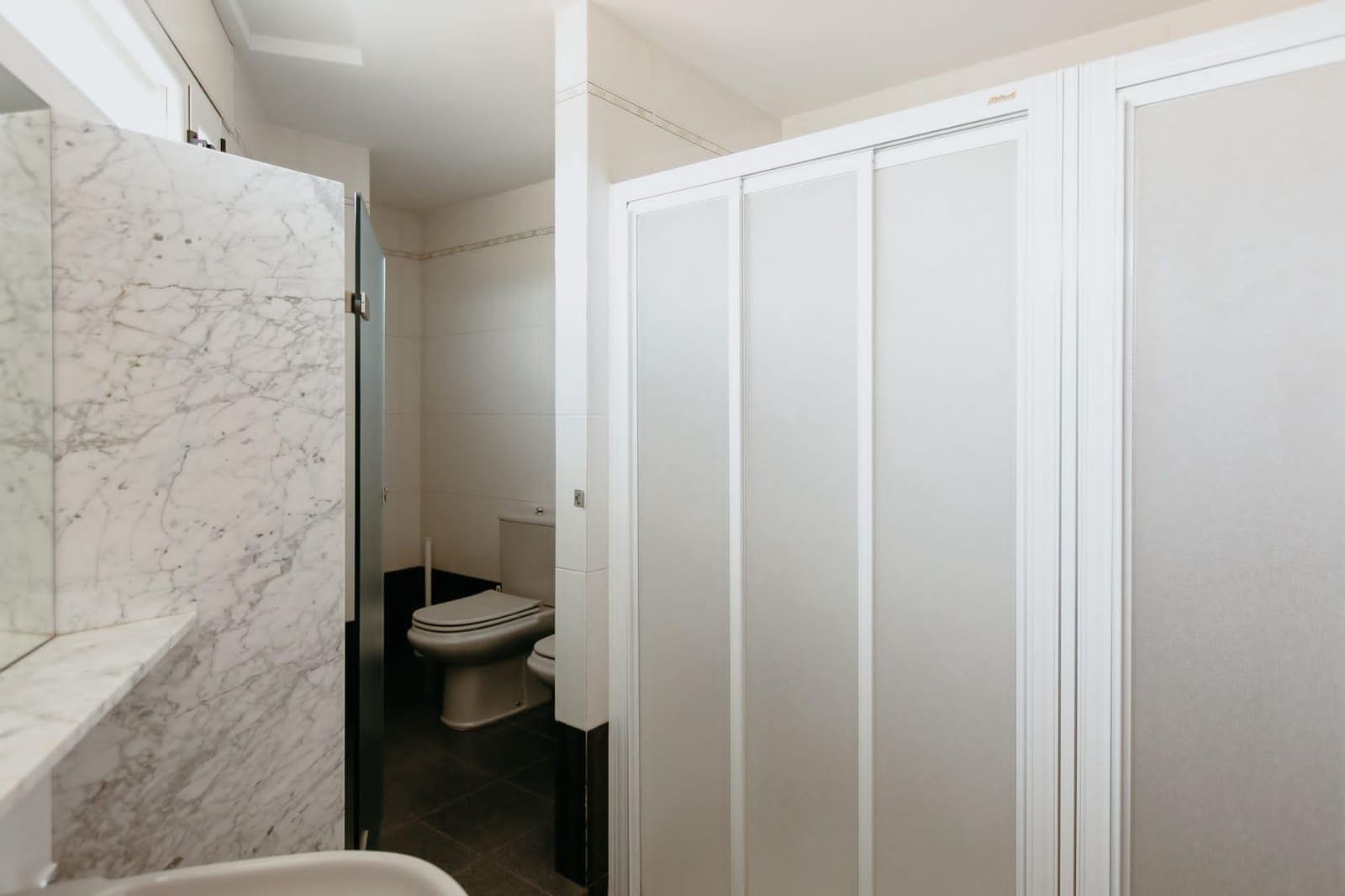 Rivitalo myytävänä paikassa Huesca kaupunki mukana 
autotalli - 650 000 € (Ref: 9119344)