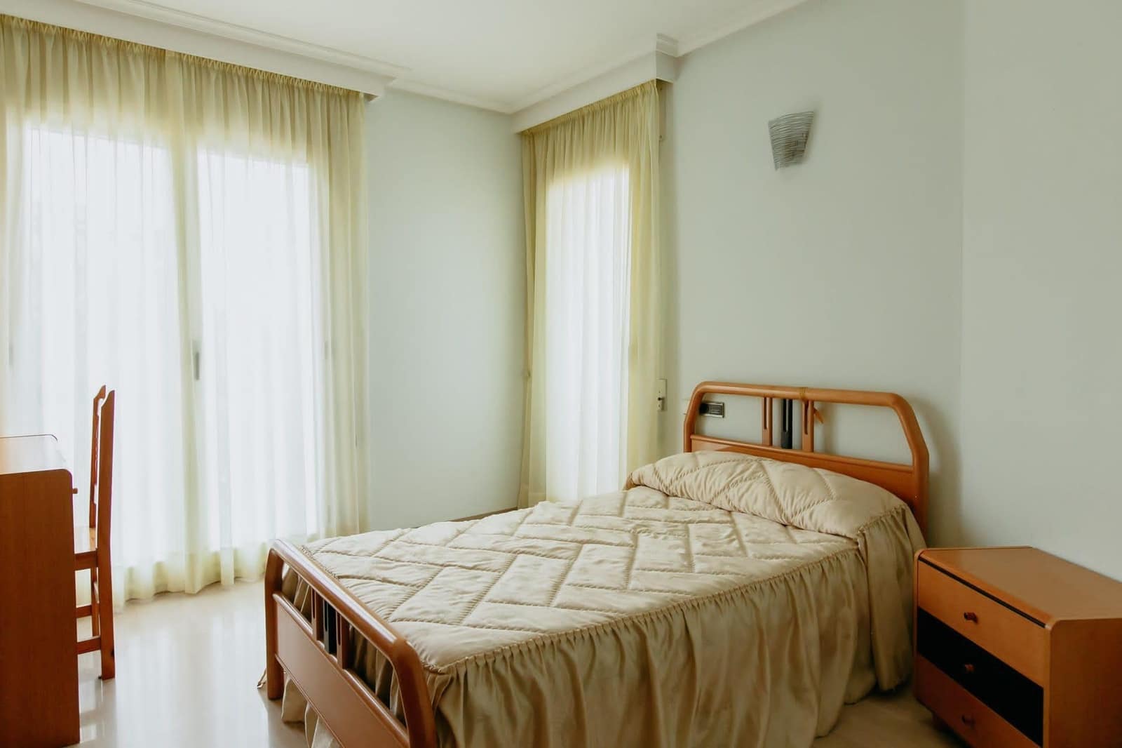 Rivitalo myytävänä paikassa Huesca kaupunki mukana 
autotalli - 650 000 € (Ref: 9119344)