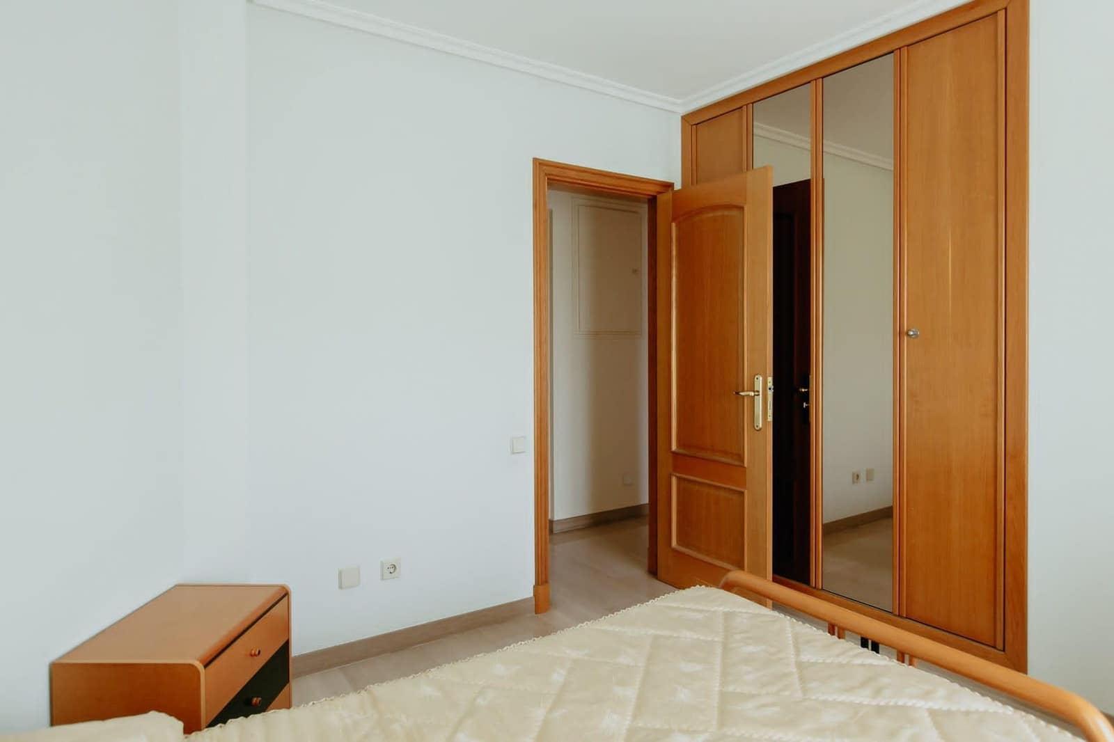 Rivitalo myytävänä paikassa Huesca kaupunki mukana 
autotalli - 650 000 € (Ref: 9119344)