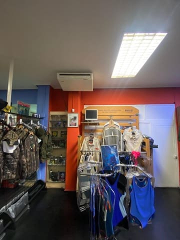 Commercial for sale in Salamanca city - € 263,000 (Ref: 9119349)