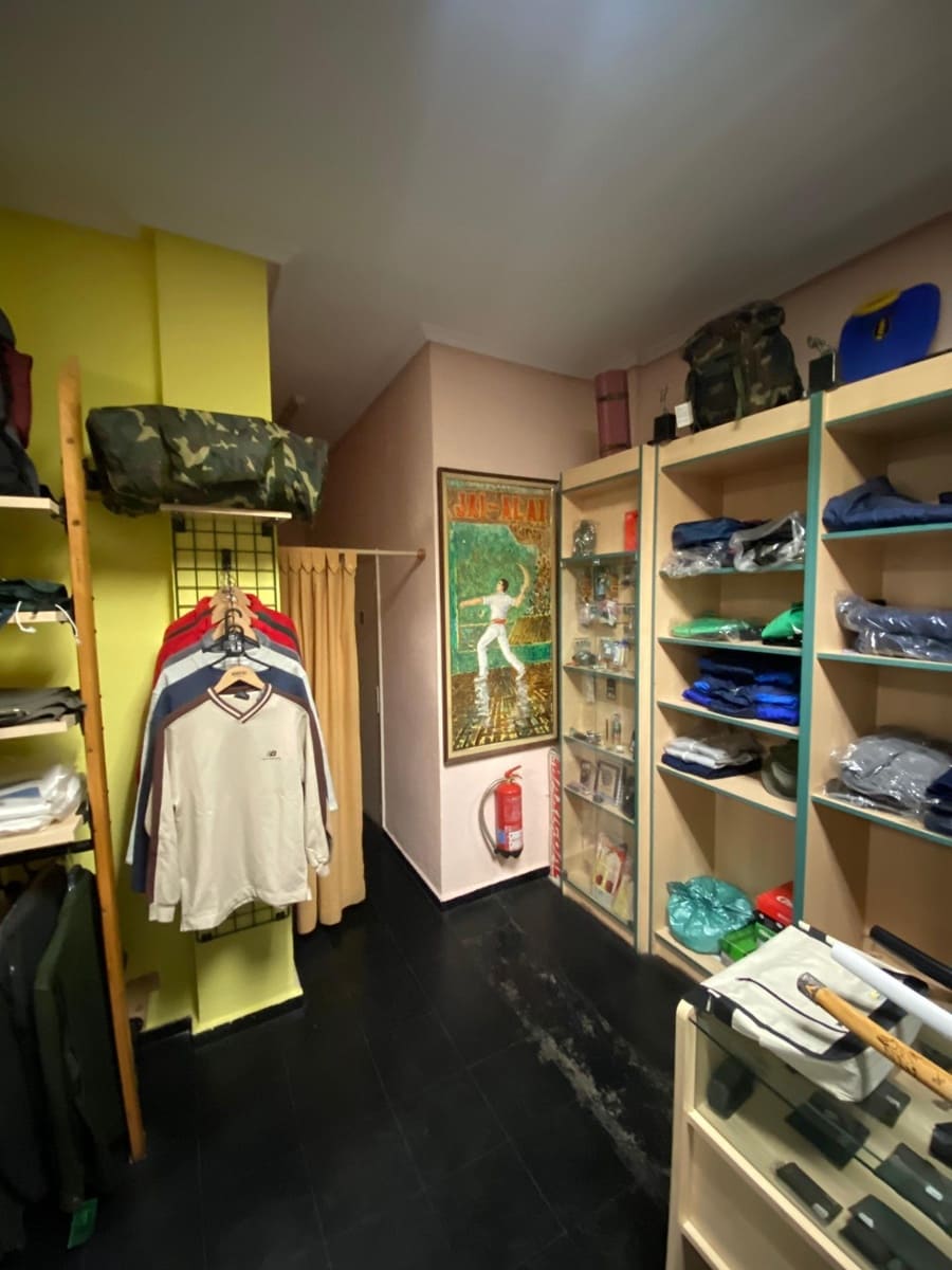 Erhverv til salg i Salamanca by - € 263.000 (Ref: 9119349)