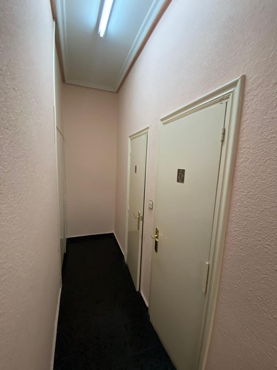 Erhverv til salg i Salamanca by - € 263.000 (Ref: 9119349)