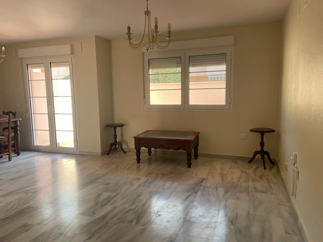 4 chambre Villa/Maison Mitoyenne à vendre à El Puerto de Santa María - 480 000 € (Ref: 9119350)