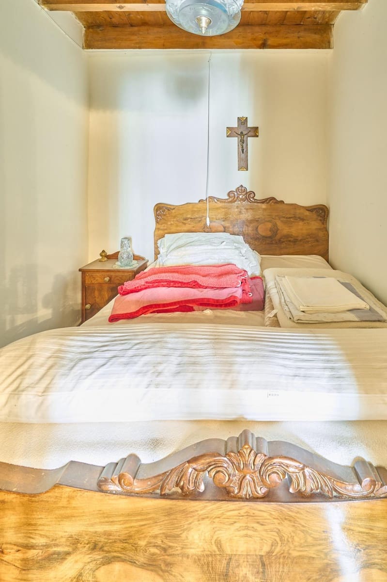 8 soveværelse Byhus til salg i La Maya med garage - € 96.000 (Ref: 9119353)