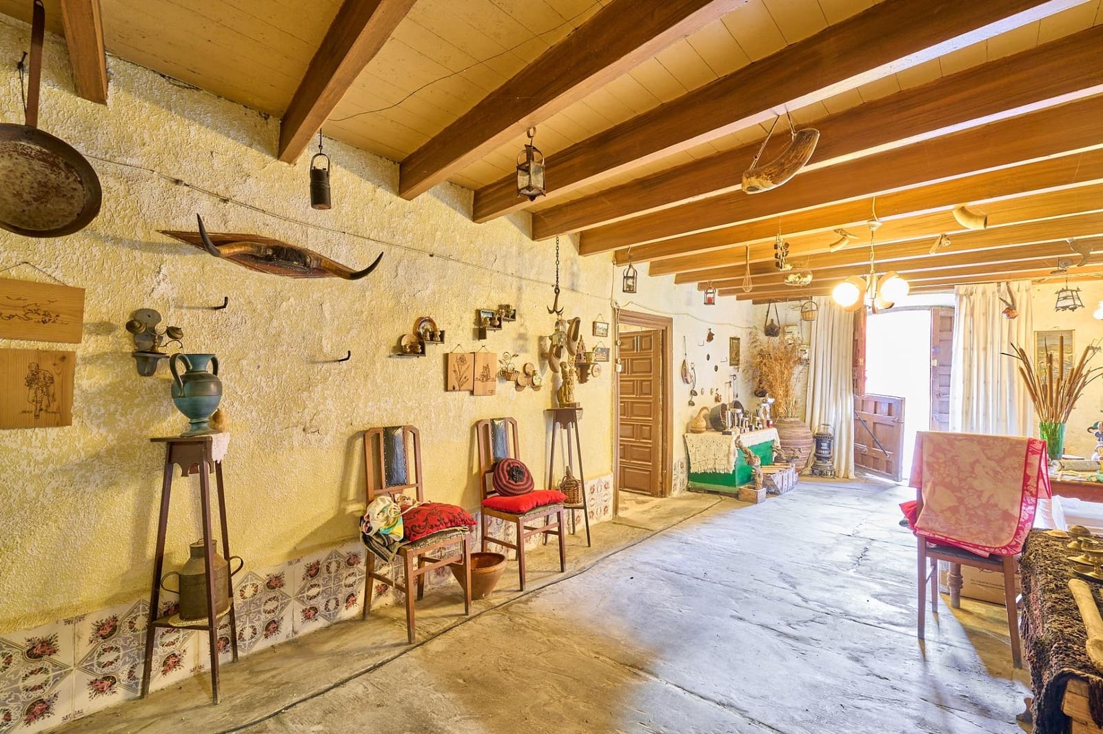 8 soveværelse Byhus til salg i La Maya med garage - € 96.000 (Ref: 9119353)