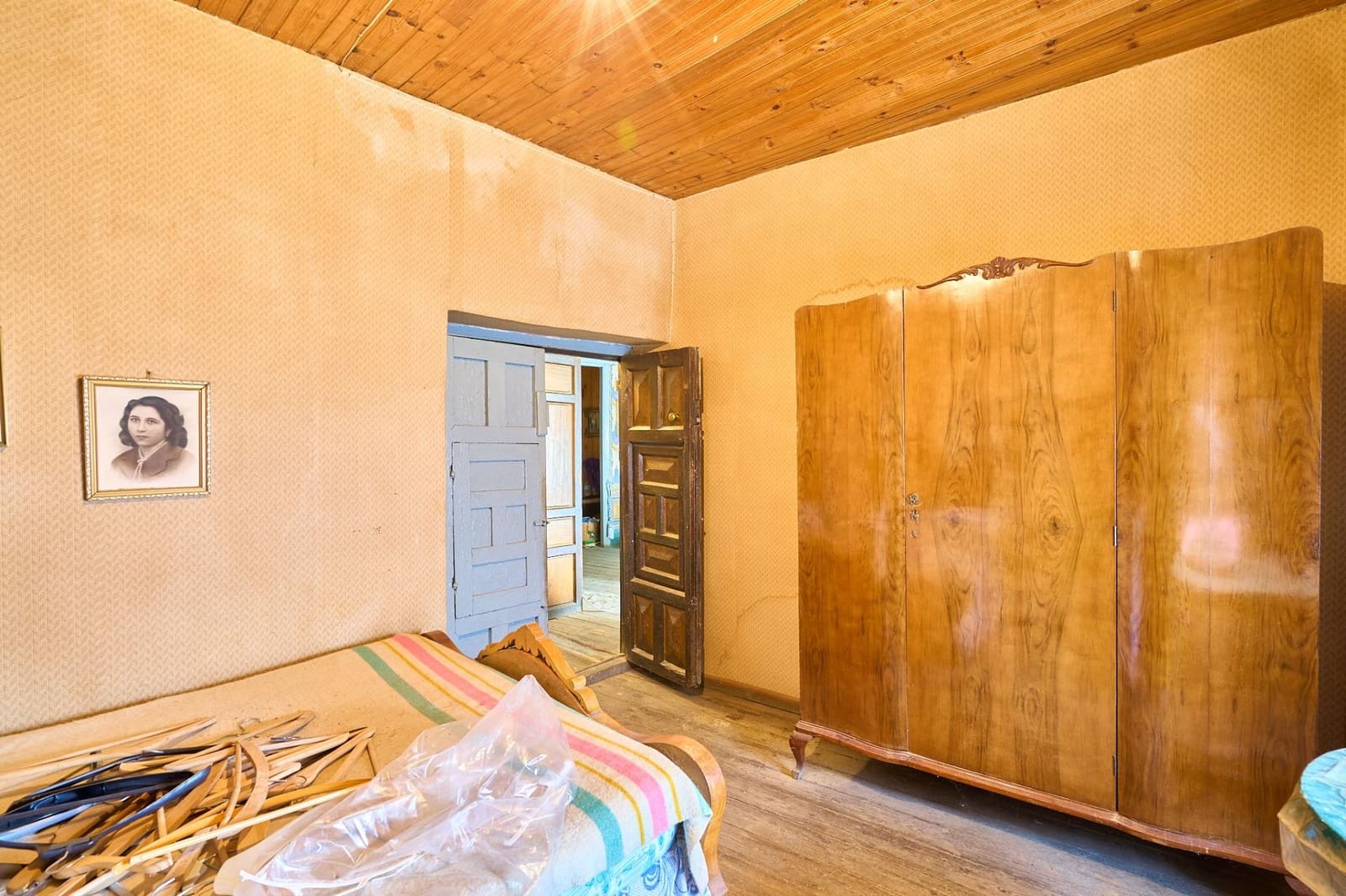 8 soveværelse Byhus til salg i La Maya med garage - € 96.000 (Ref: 9119353)