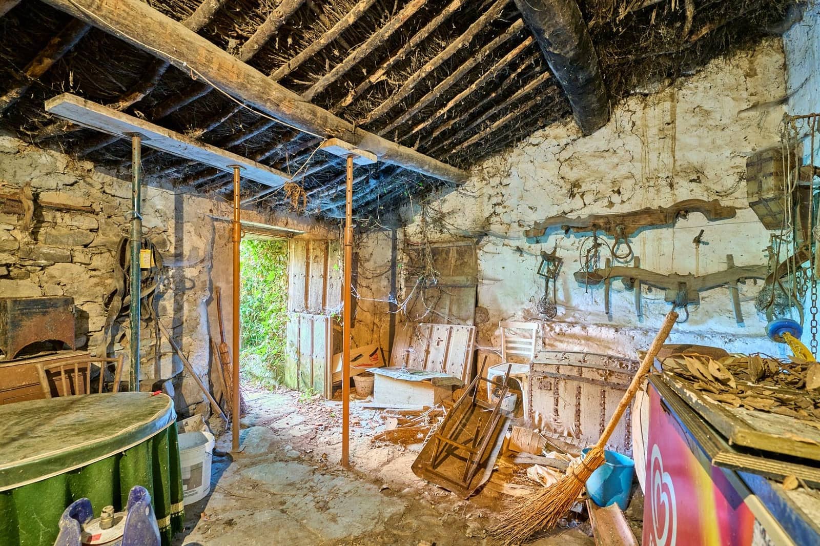 8 soveværelse Byhus til salg i La Maya med garage - € 96.000 (Ref: 9119353)