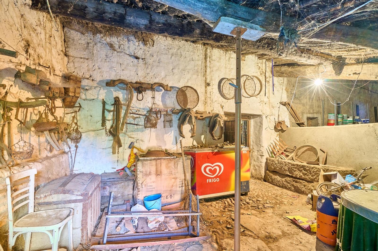 8 soveværelse Byhus til salg i La Maya med garage - € 96.000 (Ref: 9119353)