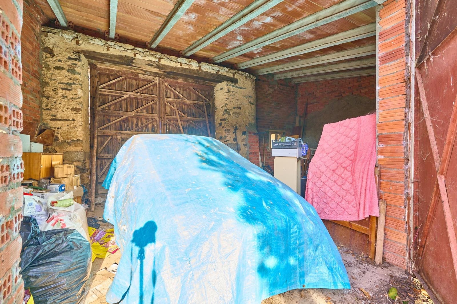 8 soveværelse Byhus til salg i La Maya med garage - € 96.000 (Ref: 9119353)