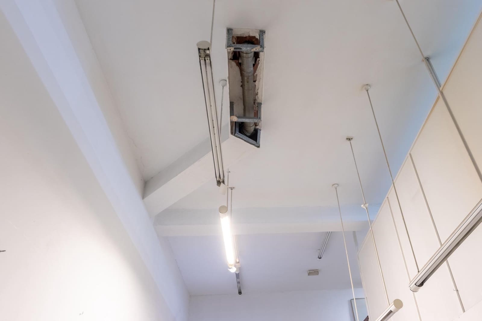 Erhverv til salg i Bilbao - € 280.000 (Ref: 9119355)