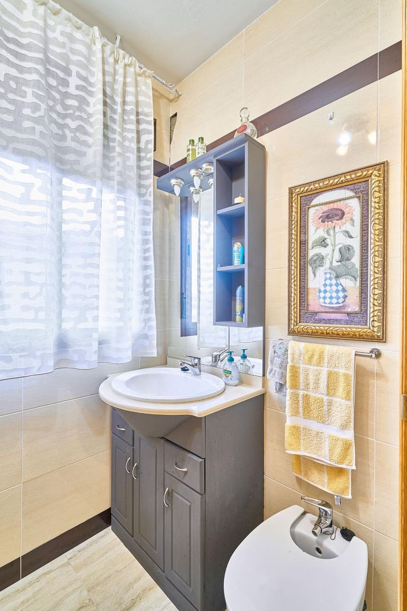 4 soveværelse Villa til salg i Fuentesauco med swimmingpool garage - € 183.900 (Ref: 9119356)