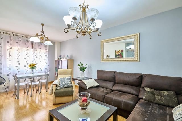 4 bedroom Villa for sale in Fuentesaúco with pool garage - € 183,900 (Ref: 9119356)