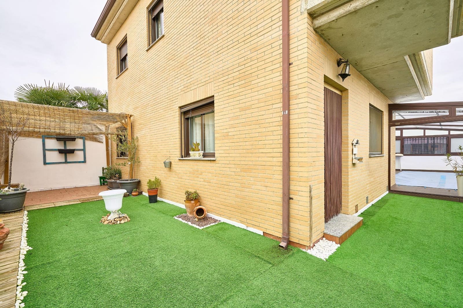 4 soveværelse Villa til salg i Fuentesauco med swimmingpool garage - € 183.900 (Ref: 9119356)