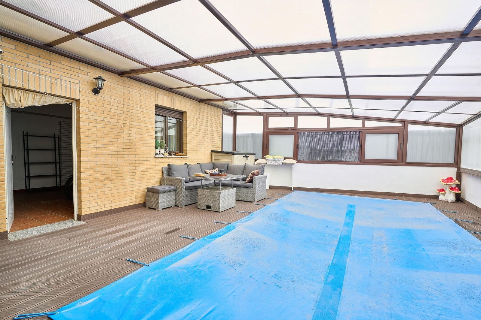 4 soveværelse Villa til salg i Fuentesauco med swimmingpool garage - € 183.900 (Ref: 9119356)