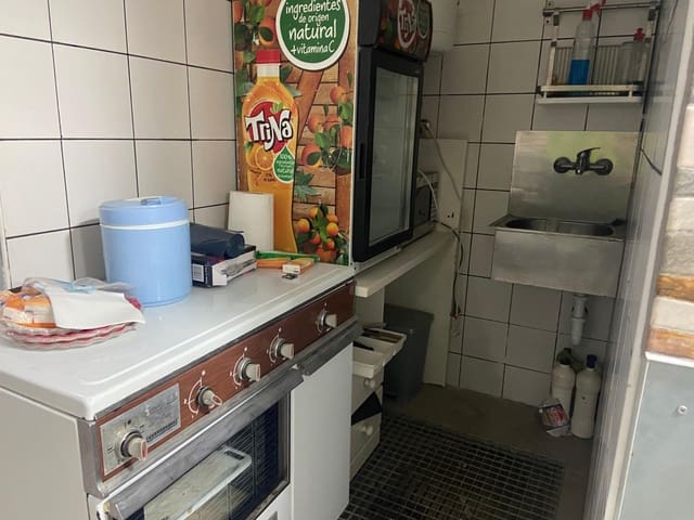 Kommersiell till salu i Jerez de la Frontera - 92 300 € (Ref: 9119360)