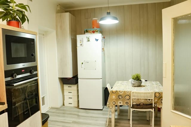 3 slaapkamer Flat te koop in Albacete stad - € 269.000 (Ref: 9119363)