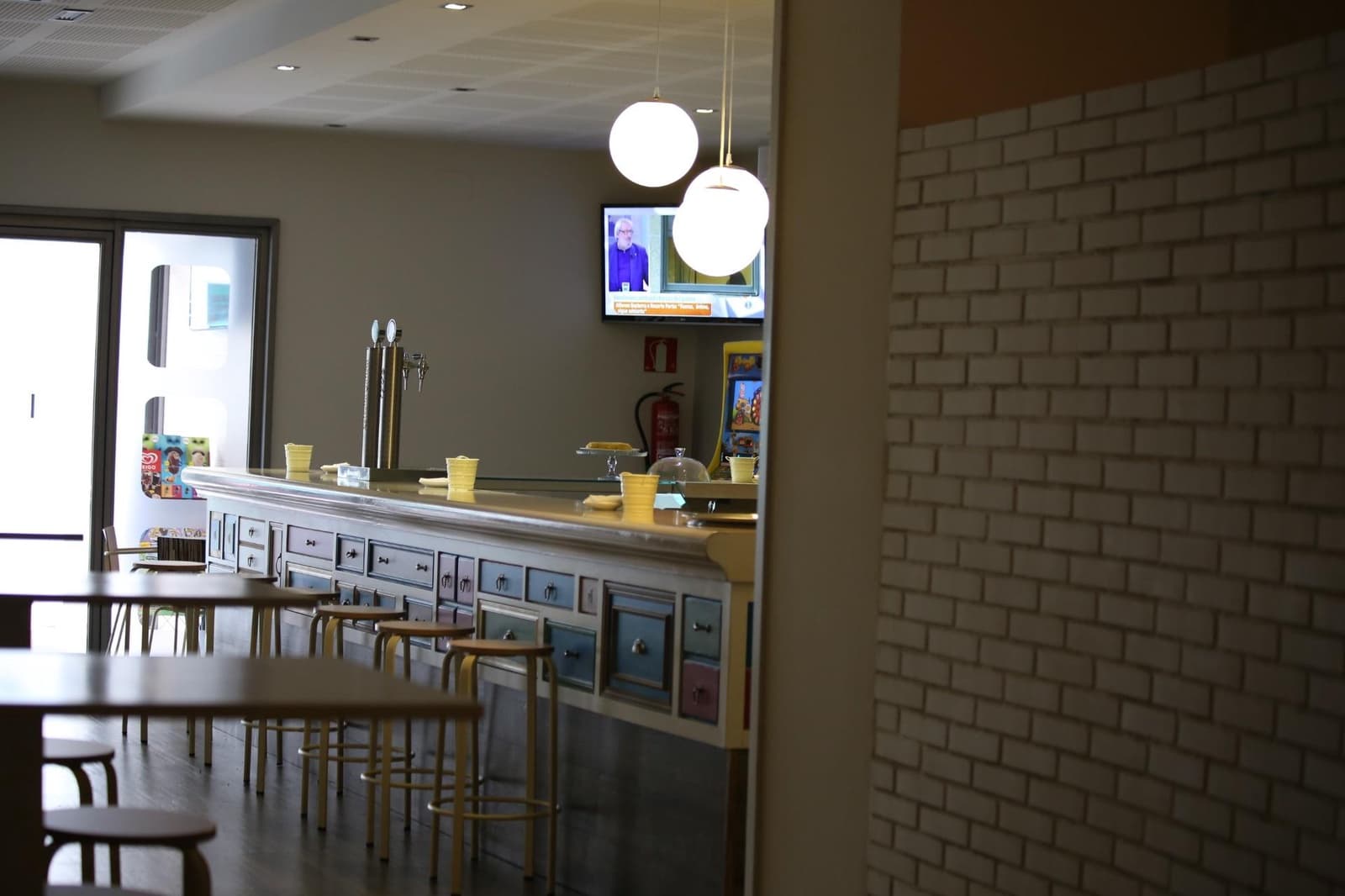 Kommersiell til salgs i O Carballino - € 470 000 (Ref: 9119365)