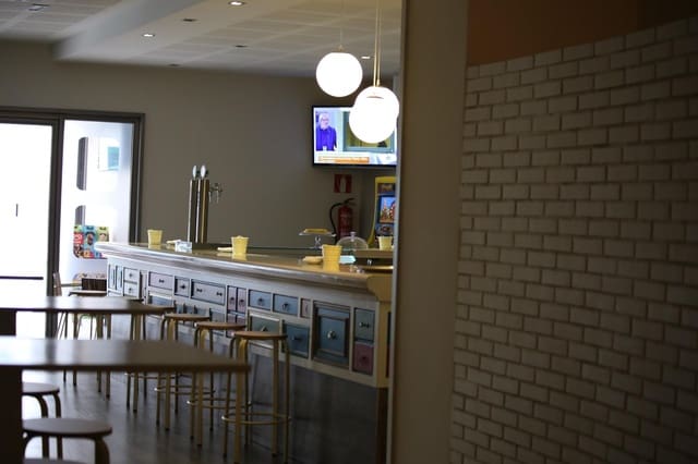 Commercial for sale in O Carballiño - € 470,000 (Ref: 9119365)