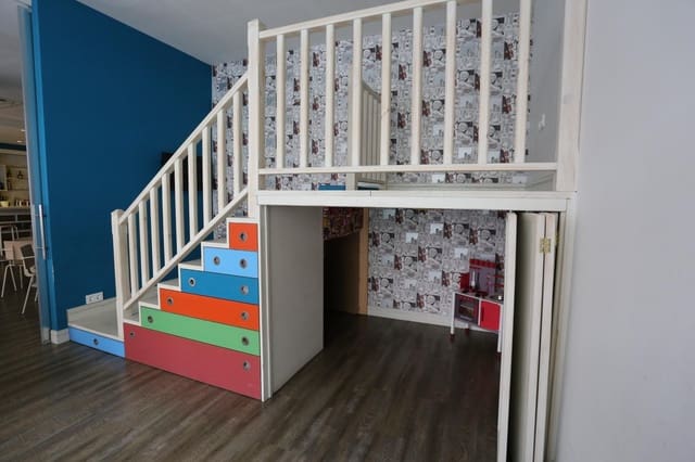 Commercial for sale in O Carballiño - € 470,000 (Ref: 9119365)