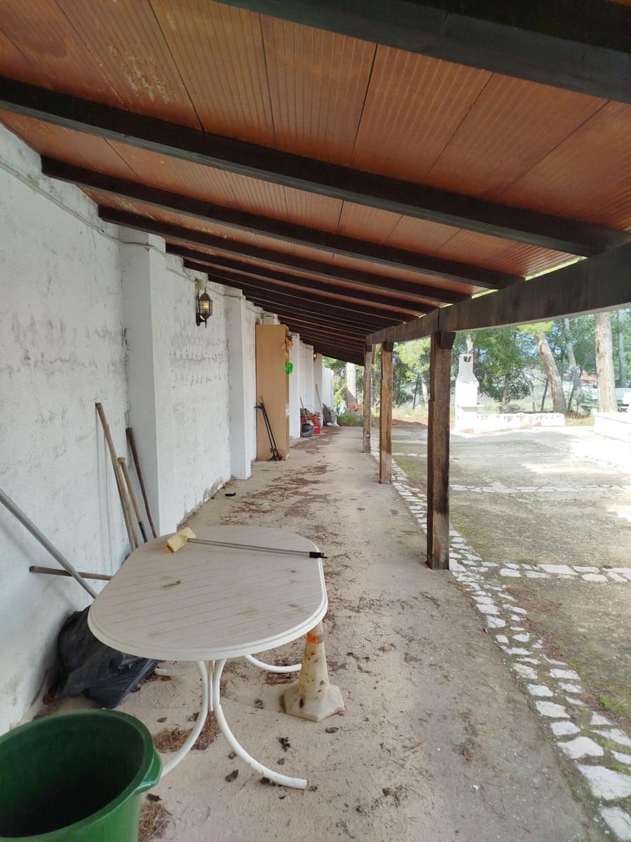 8 soveværelse Finca/Landehus til salg i Jaen by med swimmingpool garage - € 325.000 (Ref: 9119378)