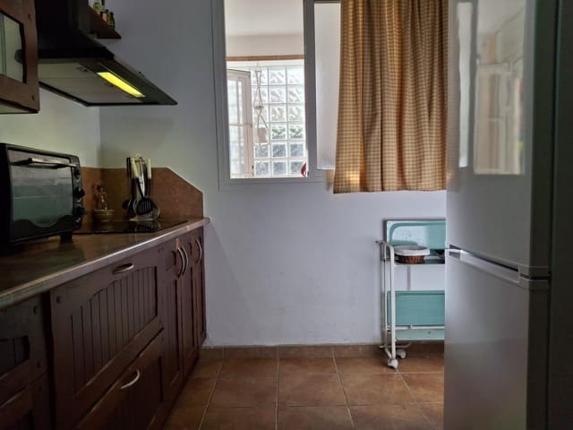 Piso de 4 habitaciones en Salobreña en venta con piscina garaje - 245.000 € (Ref: 9119380)