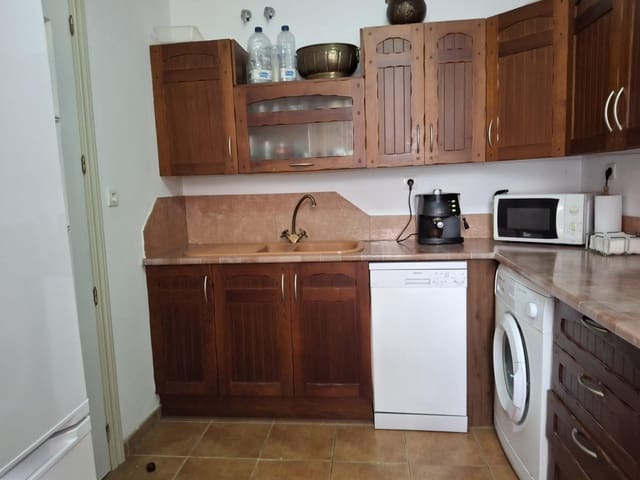 Piso de 4 habitaciones en Salobreña en venta con piscina garaje - 245.000 € (Ref: 9119380)