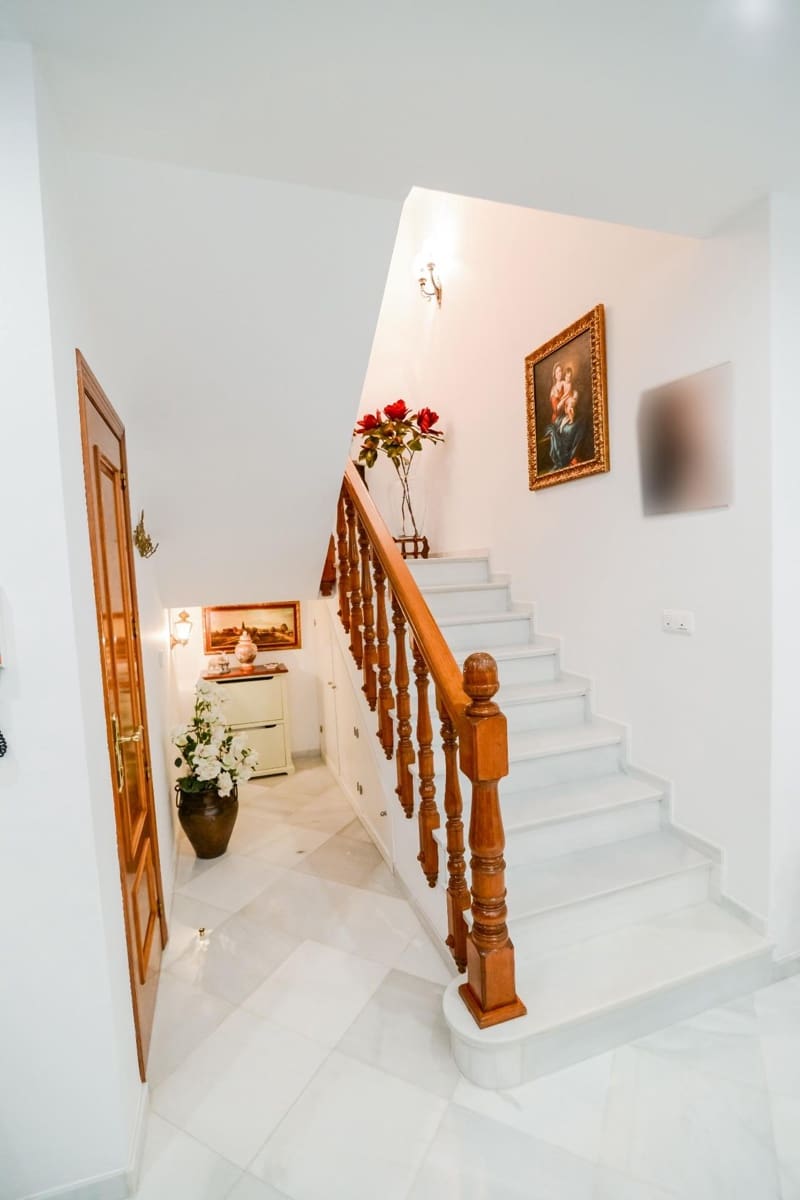 5 soveværelse Rækkehus til salg i Montilla - € 375.000 (Ref: 9119388)