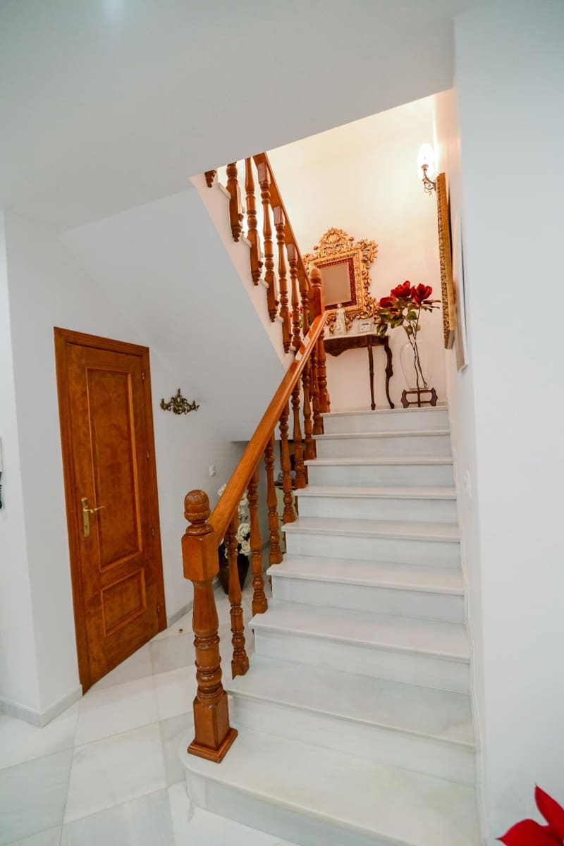 5 soveværelse Rækkehus til salg i Montilla - € 375.000 (Ref: 9119388)