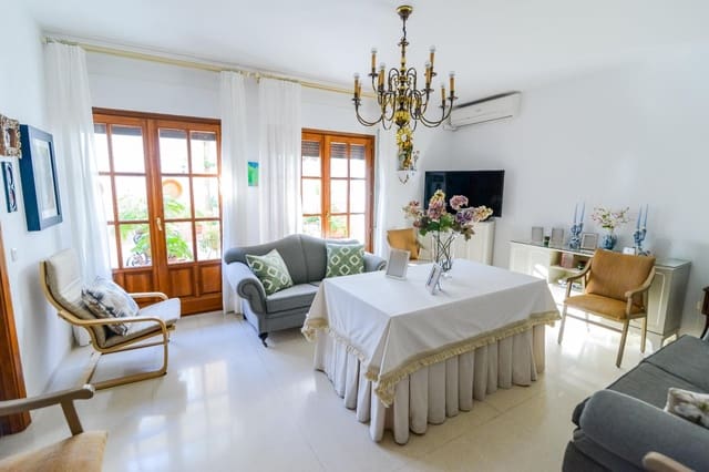 5 makuuhuone Rivitalo myytävänä paikassa Montilla - 375 000 € (Ref: 9119388)