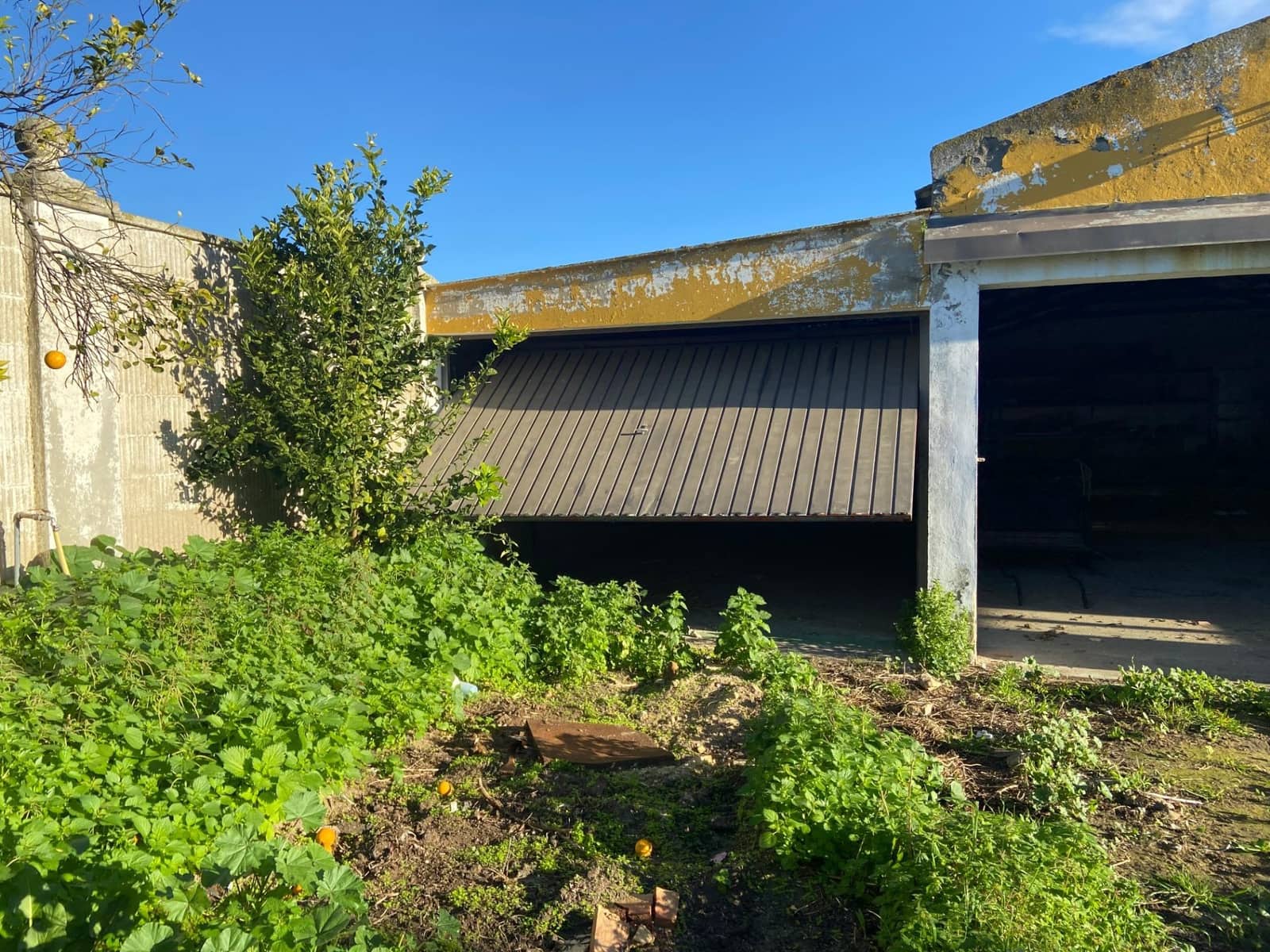 8 bedroom Villa for sale in El Puerto de Santa Maria - € 600,000 (Ref: 9119389)