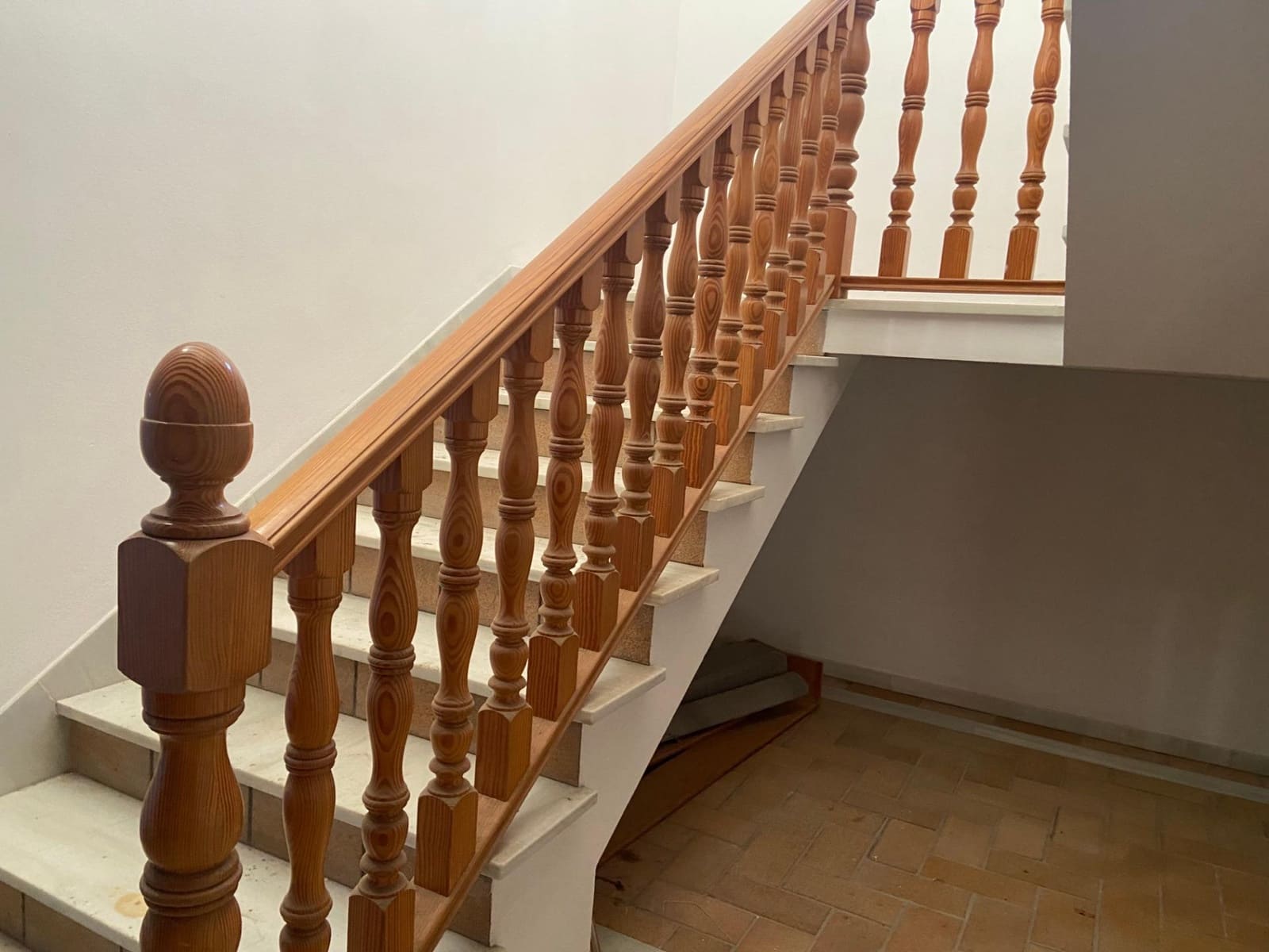 8 bedroom Villa for sale in El Puerto de Santa Maria - € 600,000 (Ref: 9119389)