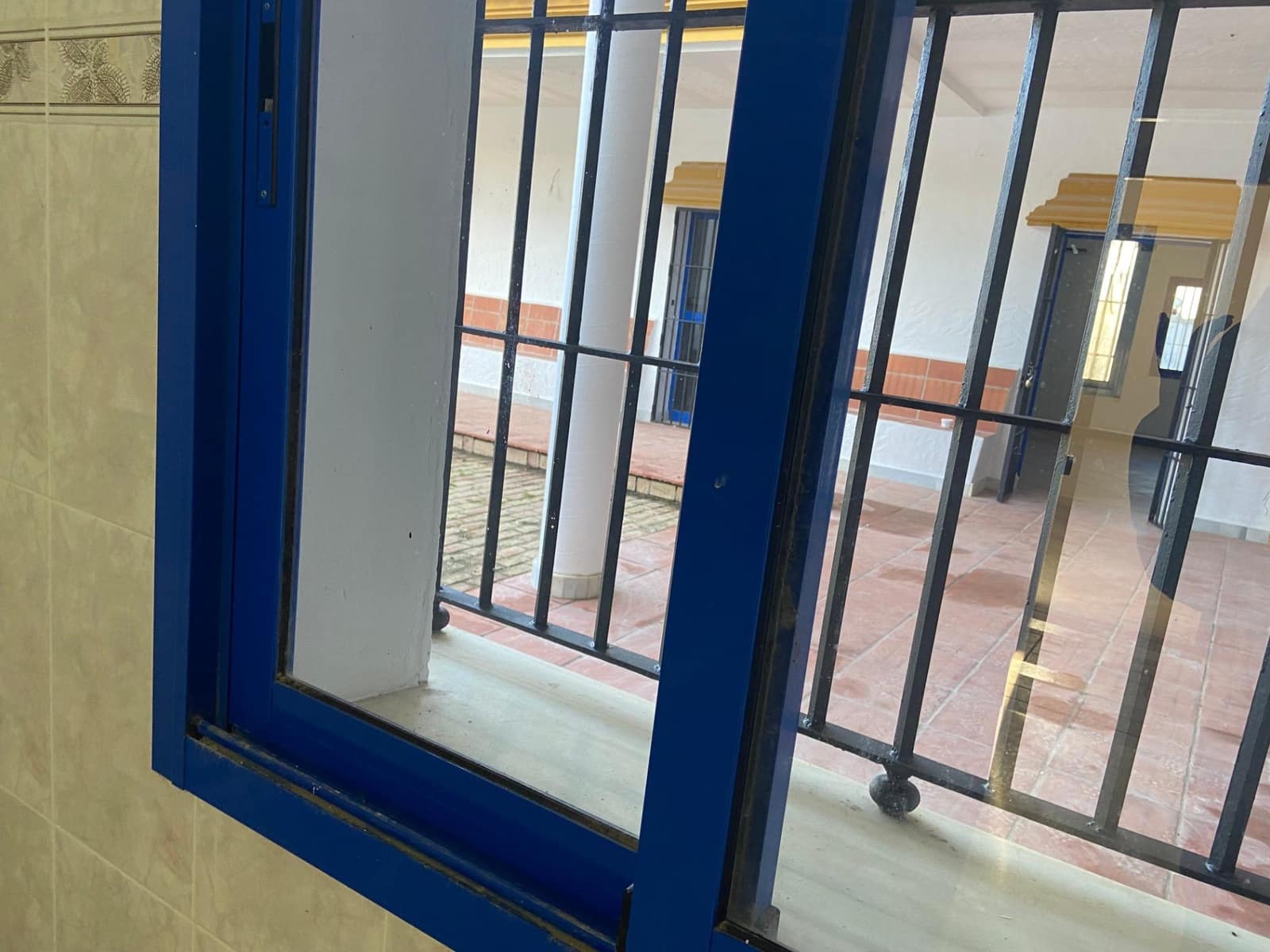 8 bedroom Villa for sale in El Puerto de Santa Maria - € 600,000 (Ref: 9119389)